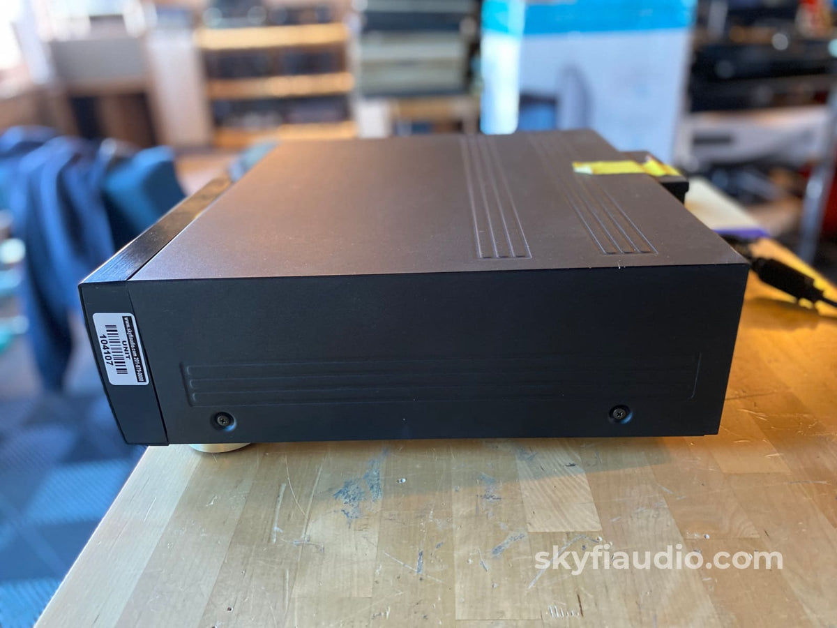 Pioneer Cld-3090 Laserdisc And Cd Player With Remote Manual. + Digital