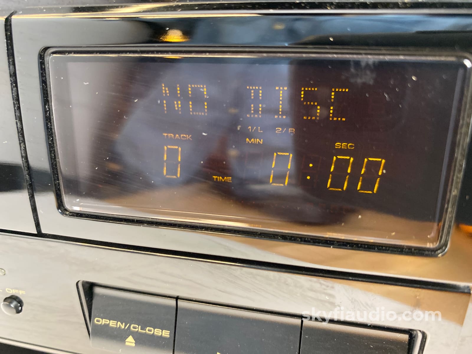 Pioneer Elite Cld-99 Cd/Ld - Plays Both Cds And Lds With Separate Drawers Cd + Digital