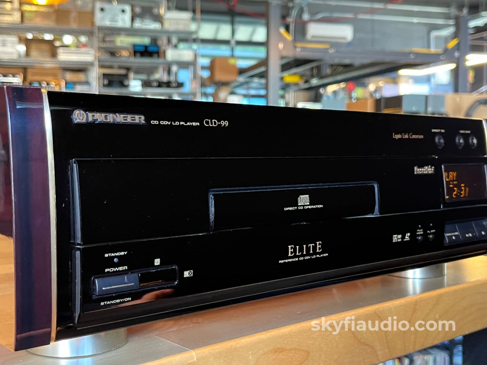 Pioneer Elite CLD-99 LaserDisc Player - With Remote - CD + Digital