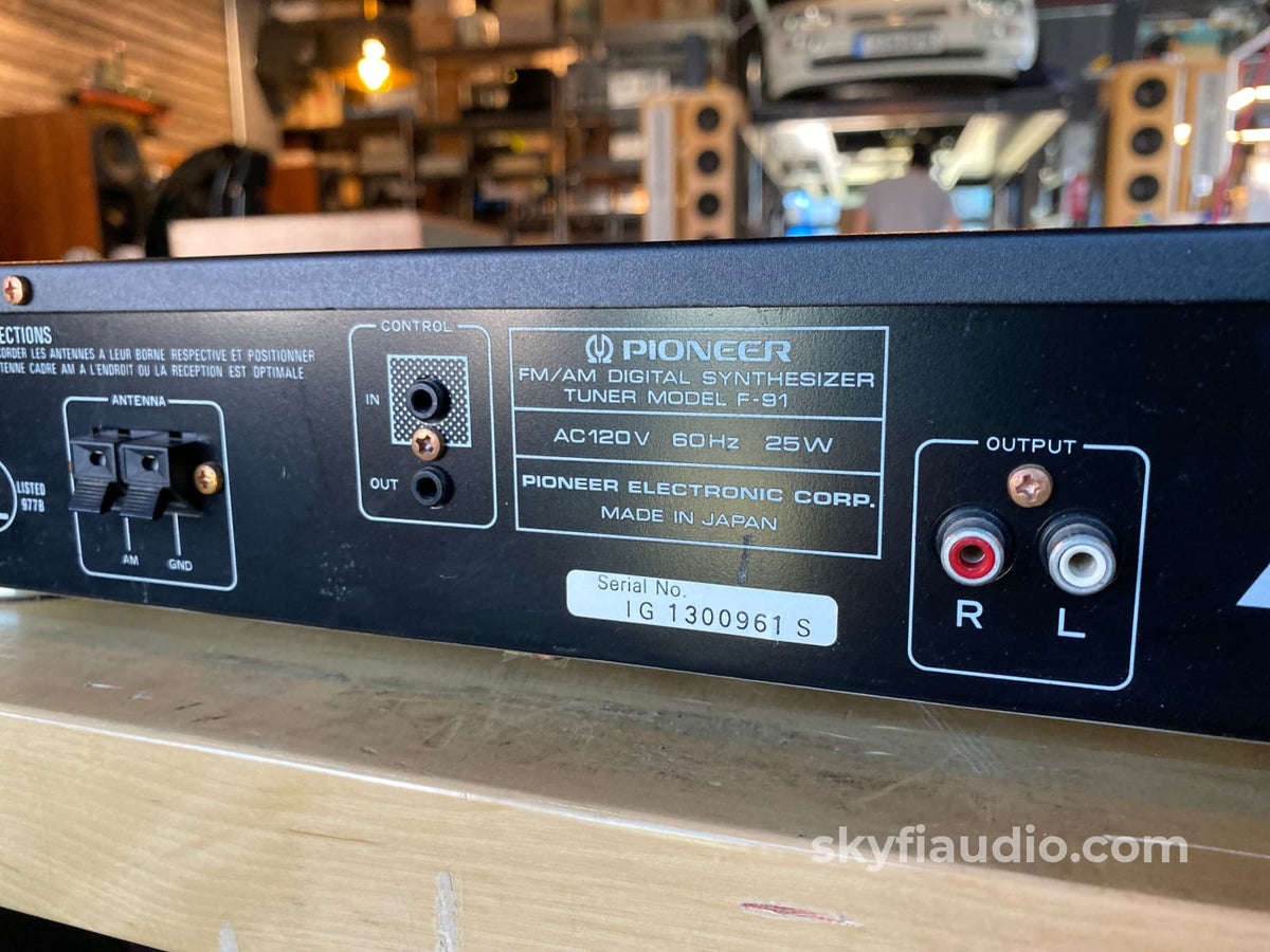 Pioneer Elite F-91 Fm Digital Synthesizer Tuner