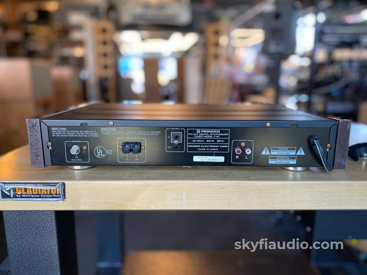 Pioneer Elite F-91 Fm Digital Synthesizer Tuner