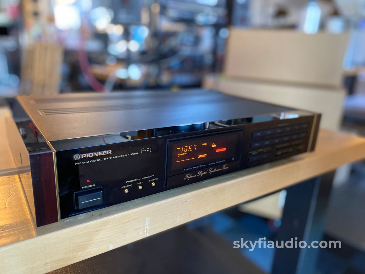 Pioneer Elite F-91 Fm Digital Synthesizer Tuner