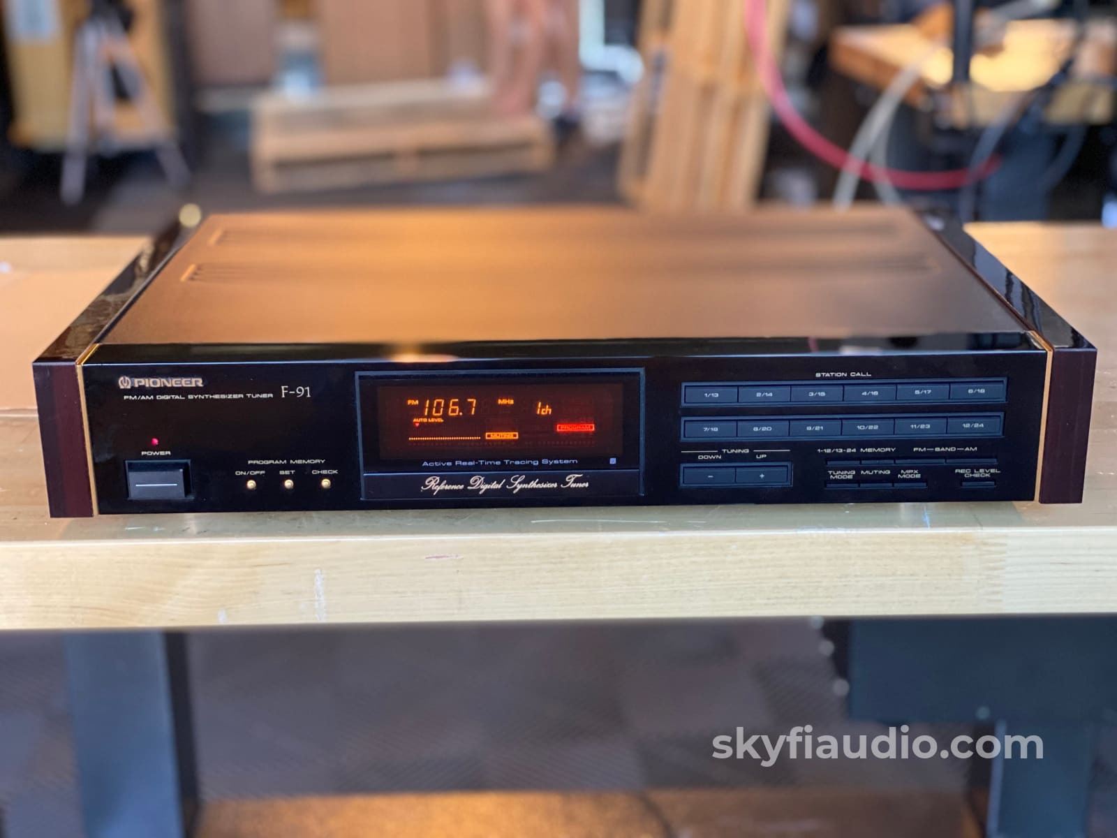 Pioneer Elite F-91 FM/AM Digital Synthesizer Tuner – SkyFi Audio