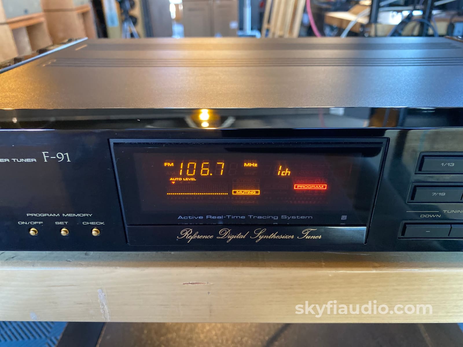 Pioneer Elite F-91 FM/AM Digital Synthesizer Tuner – SkyFi Audio