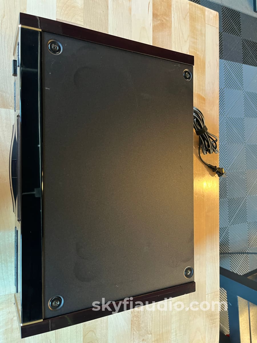 Pioneer Elite PD-65 CD Player - W/ Stable Platter Mechanism CD + Digital