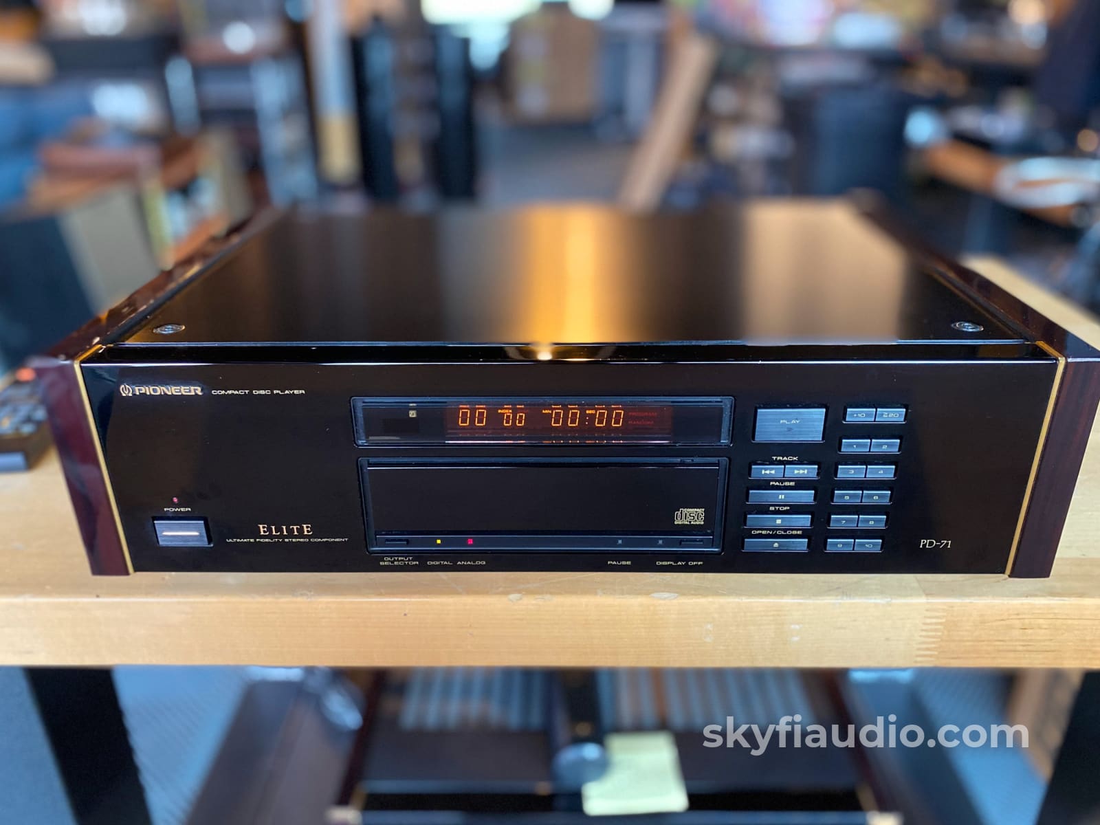 Pioneer Elite Pd-71 Vintage Cd Player - Super Clean + Digital