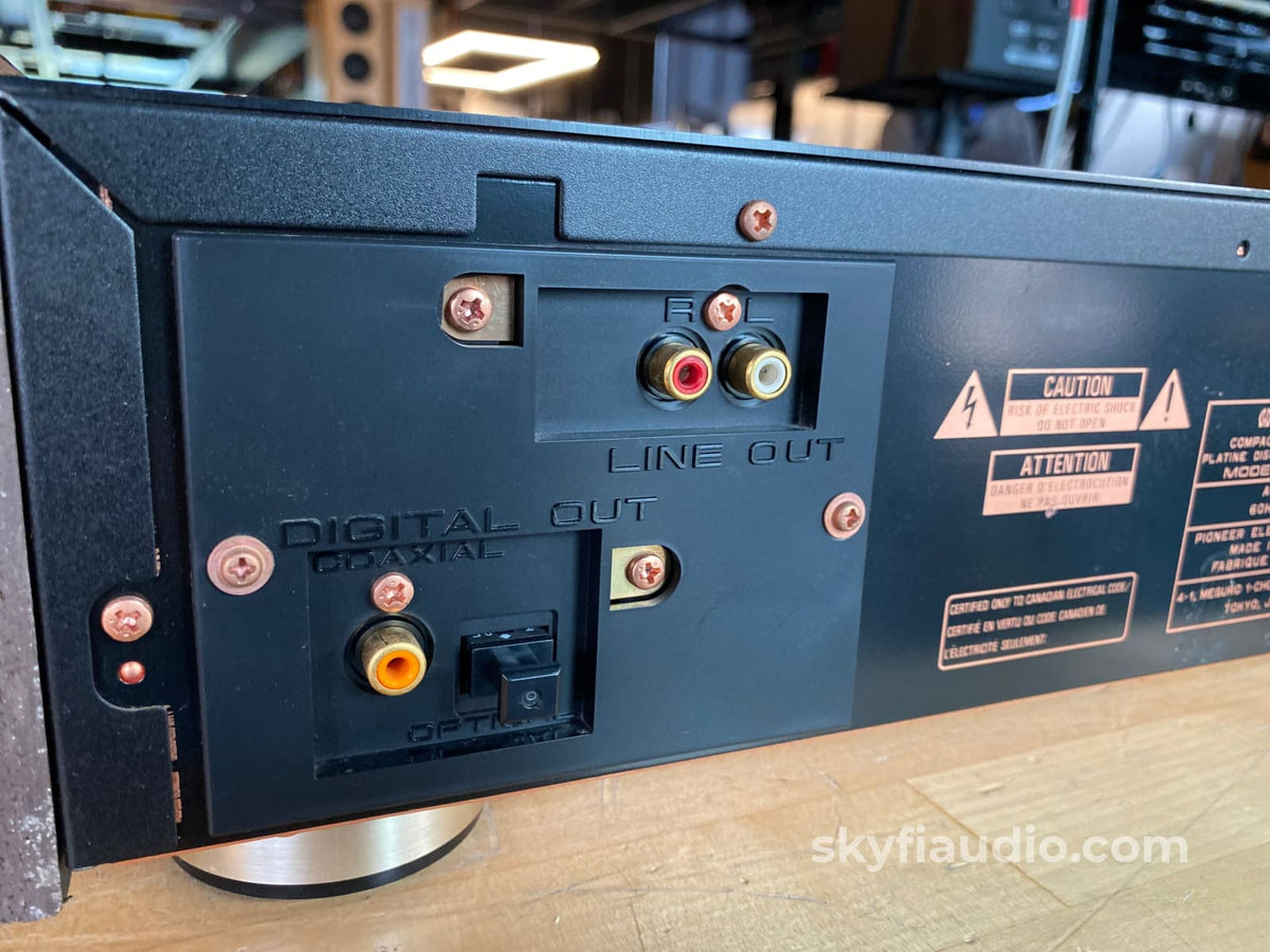 Pioneer Elite Pd-71 Vintage Cd Player - Super Clean + Digital