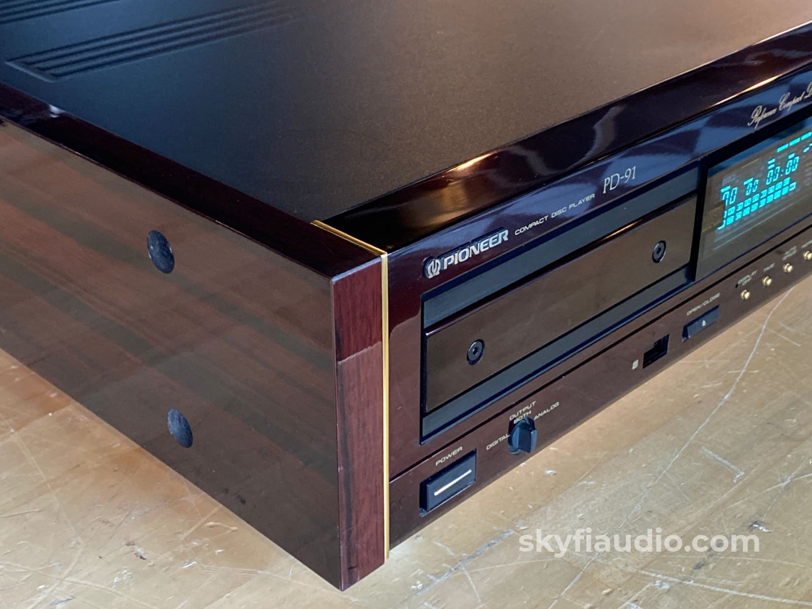 Pioneer Elite Pd-91 Amazing Vintage Cd Player With Remote + Digital