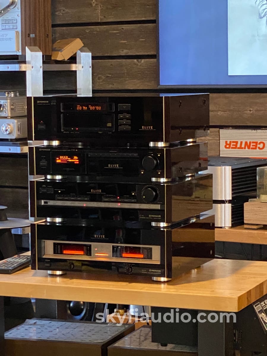 Pioneer Elite Vintage System (Best Of The Era) Cd Pre Amp And Tuner