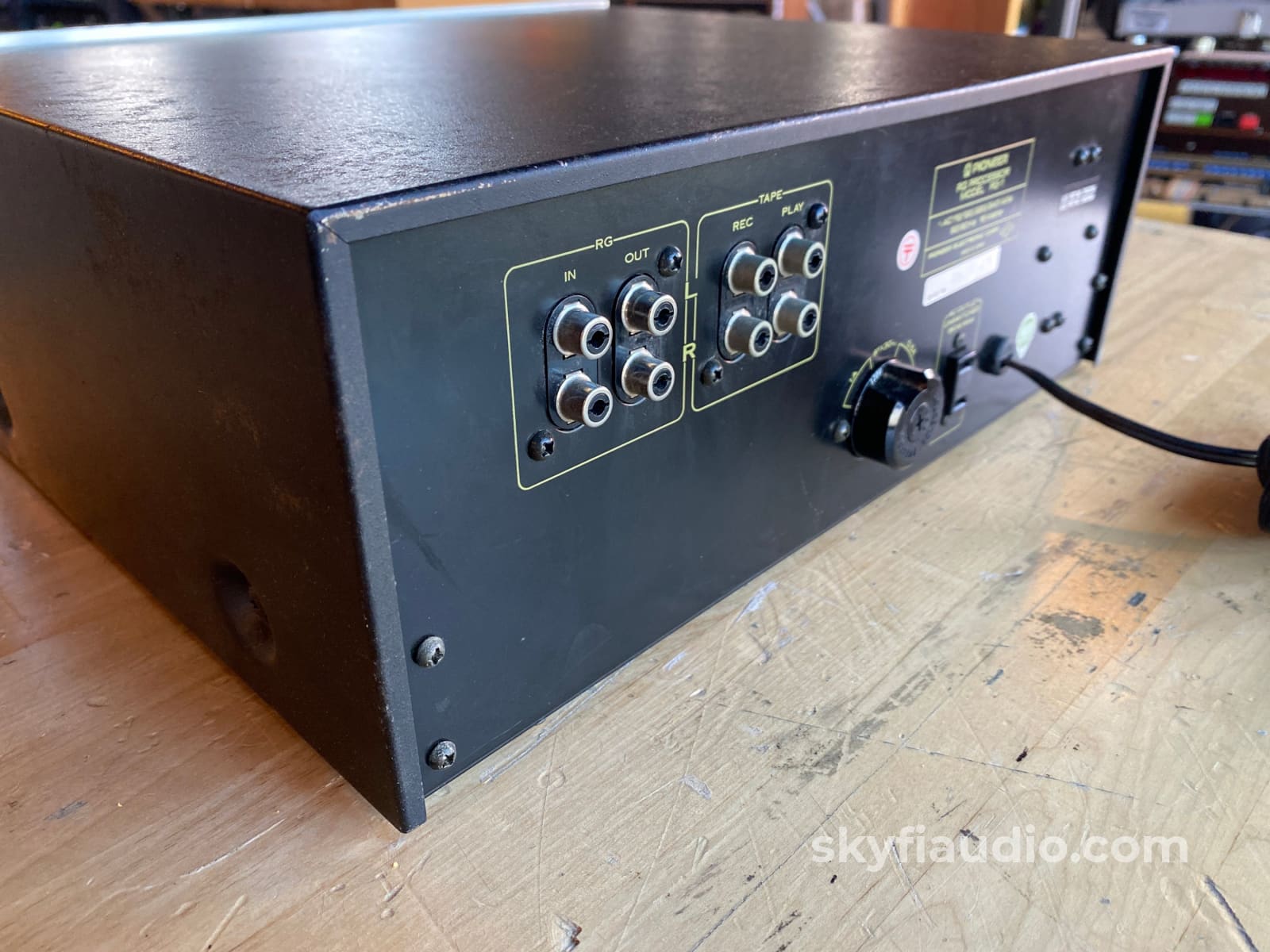 Pioneer Rg-1 Vintage Dynamic Range Expansion And Noise Reduction Processor Accessory