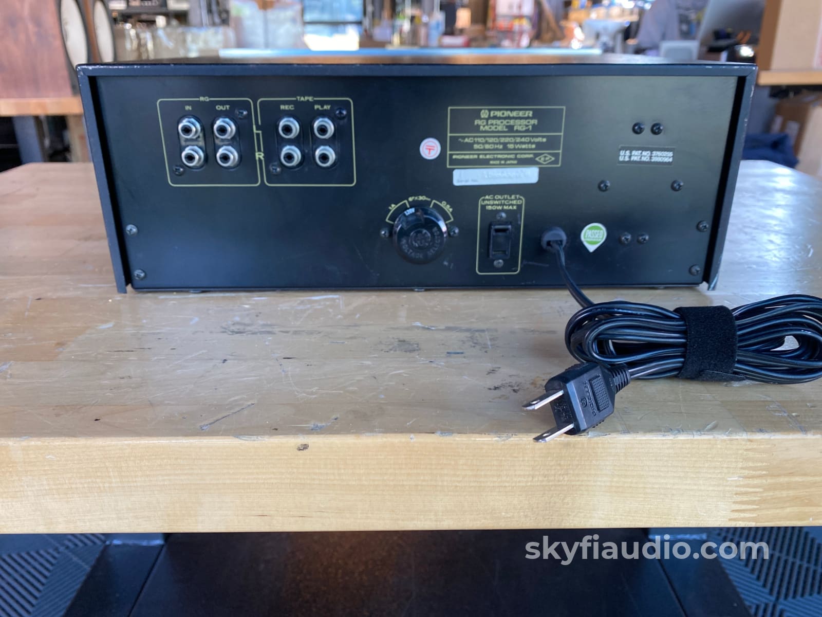 Pioneer Rg-1 Vintage Dynamic Range Expansion And Noise Reduction Processor Accessory