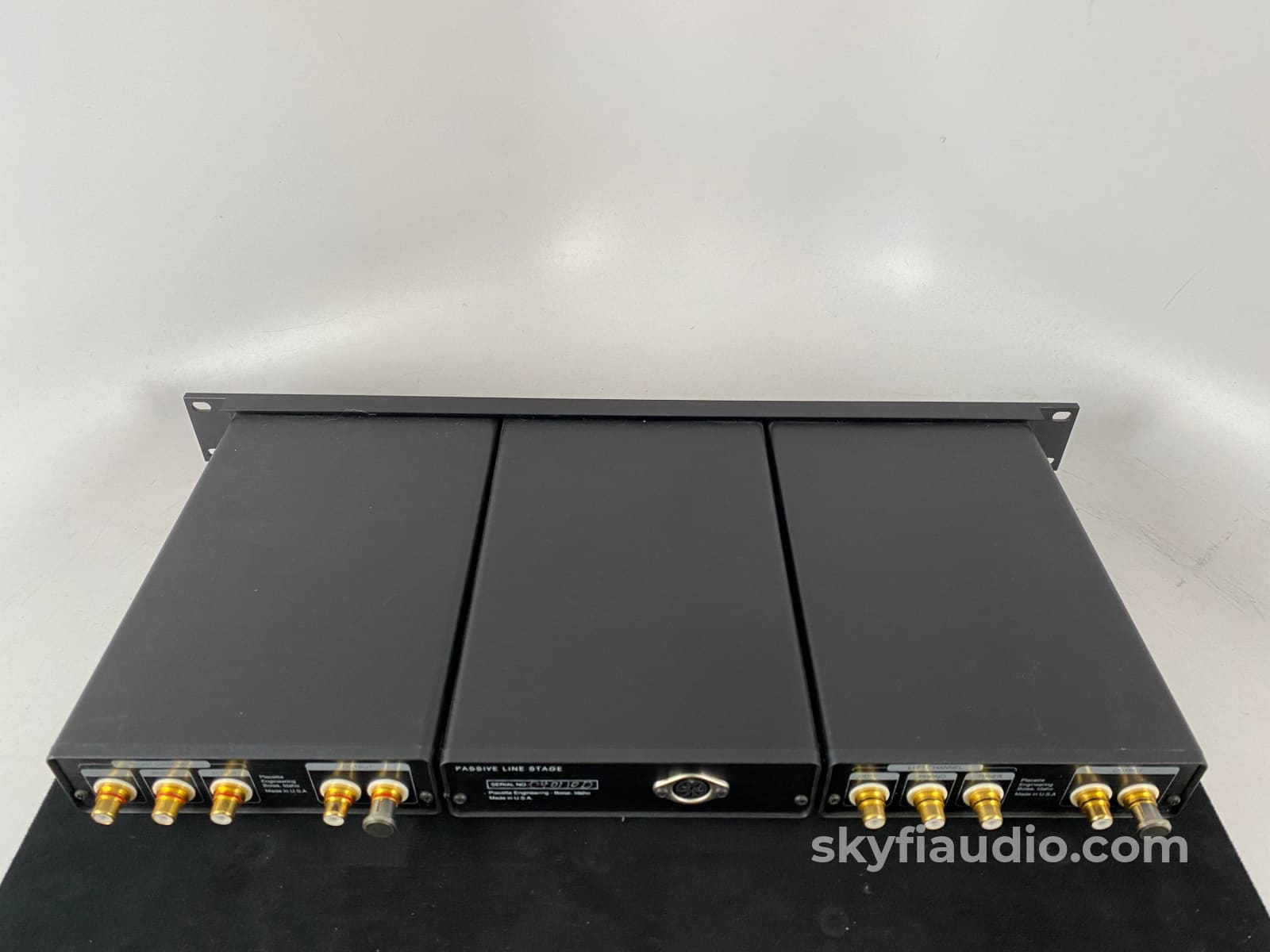 Placette Audio Passive Line Stage - Relay Controlled Stepped Attenuator / Selector Preamplifier