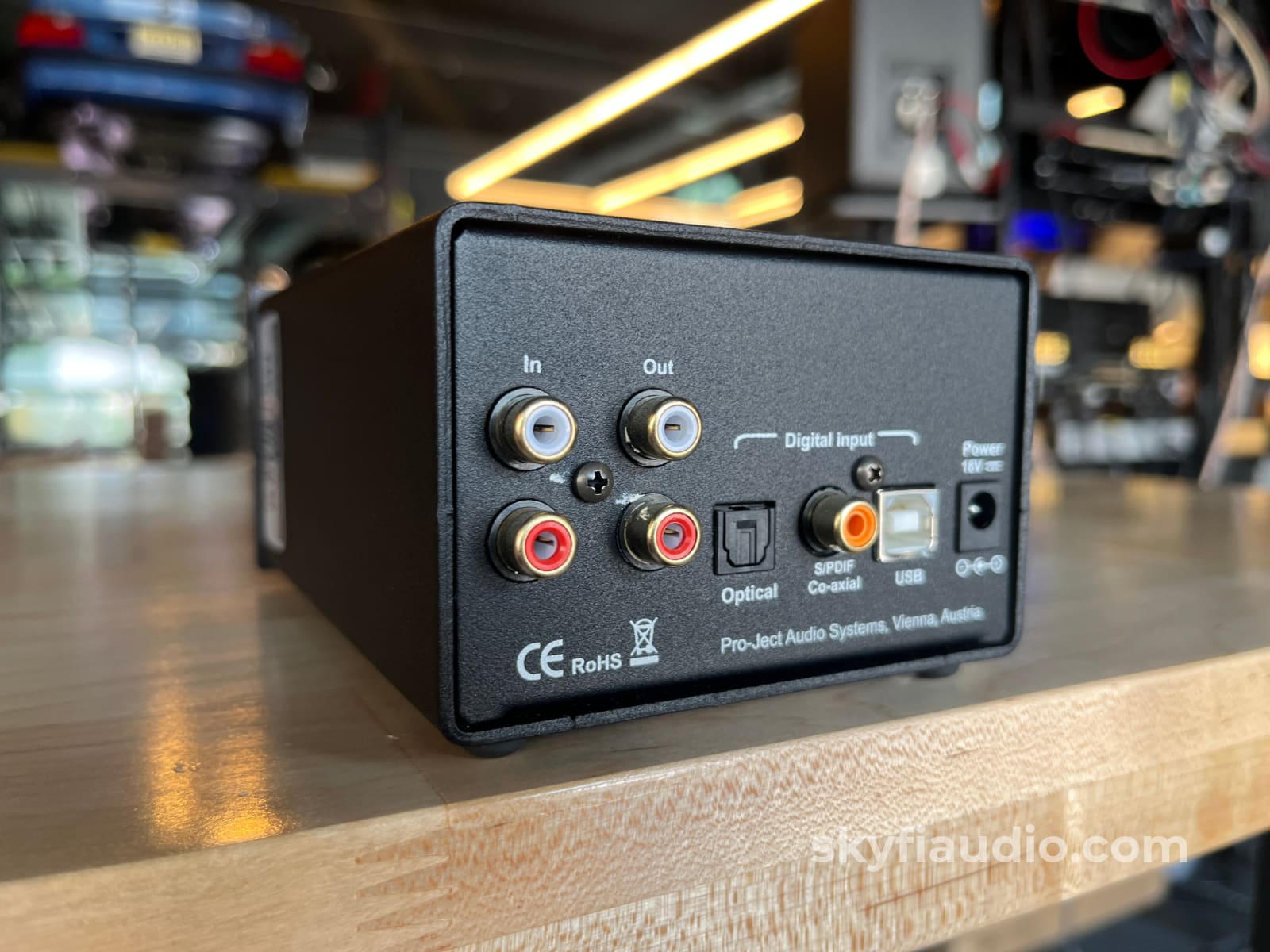 Pro-Ject Head Box DS Headphone Amplifier with 24-bit/192kHz DAC