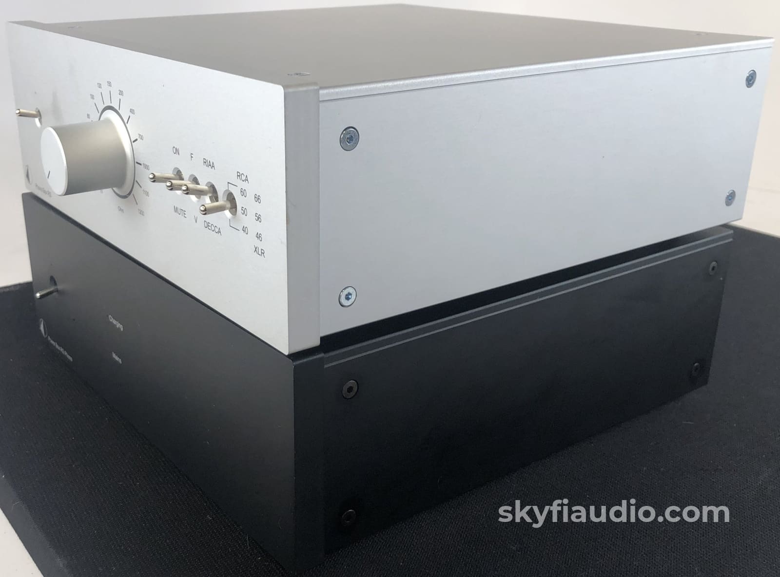 Pro-Ject Phono Box Rs - With Power Outboard Battery Based Supply Complete Set Preamplifier