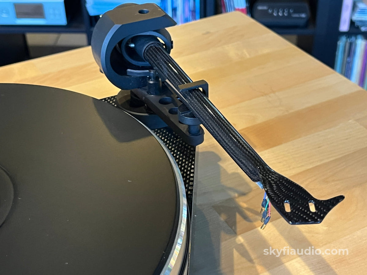 Pro-Ject RPM 9 Carbon Turntable W/ Ortofon X40 Cartridge - EVO Carbon Fiber Tonearm - Turntable