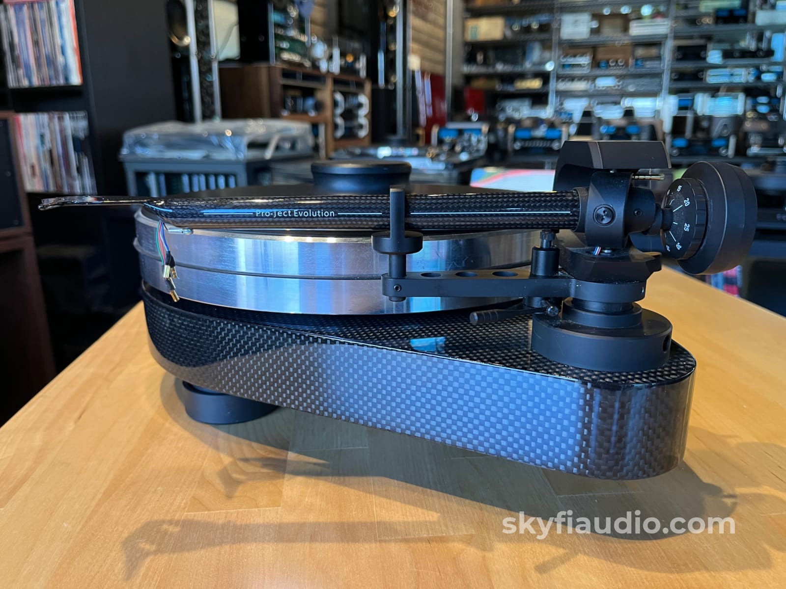 Pro-Ject RPM 9 Carbon Turntable W/ Ortofon X40 Cartridge - EVO Carbon Fiber Tonearm - Turntable