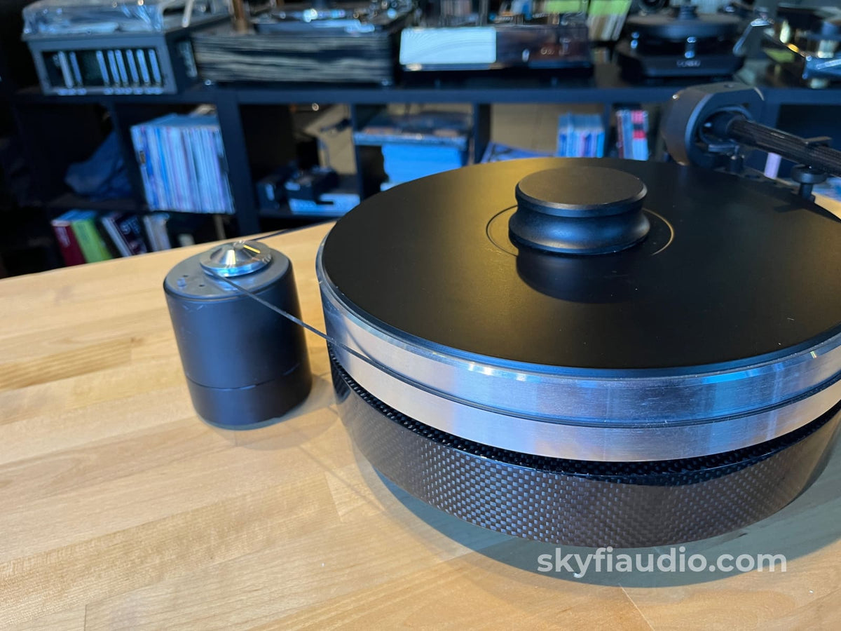 Pro-Ject RPM 9 Carbon Turntable W/ Ortofon X40 Cartridge - EVO Carbon Fiber Tonearm - Turntable