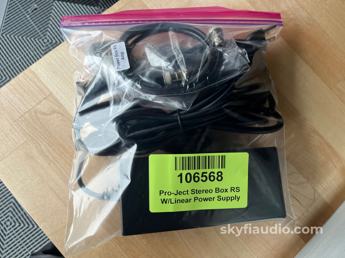 Pro-ject Stereo Box RS Integrated amplifier w/ Power box RS Linear Power Supply Integrated Amplifier