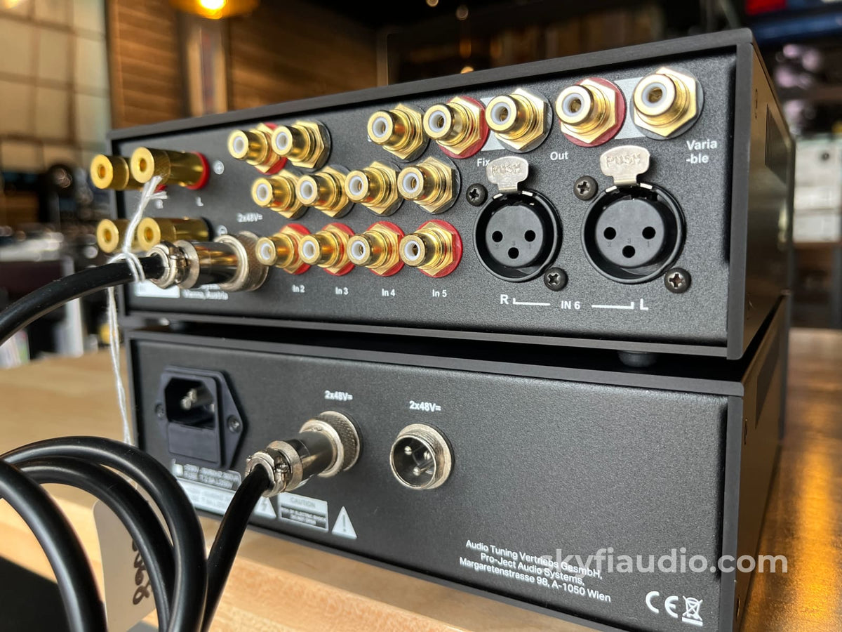 Pro-ject Stereo Box RS Integrated amplifier w/ Power box RS Linear Power Supply Integrated Amplifier