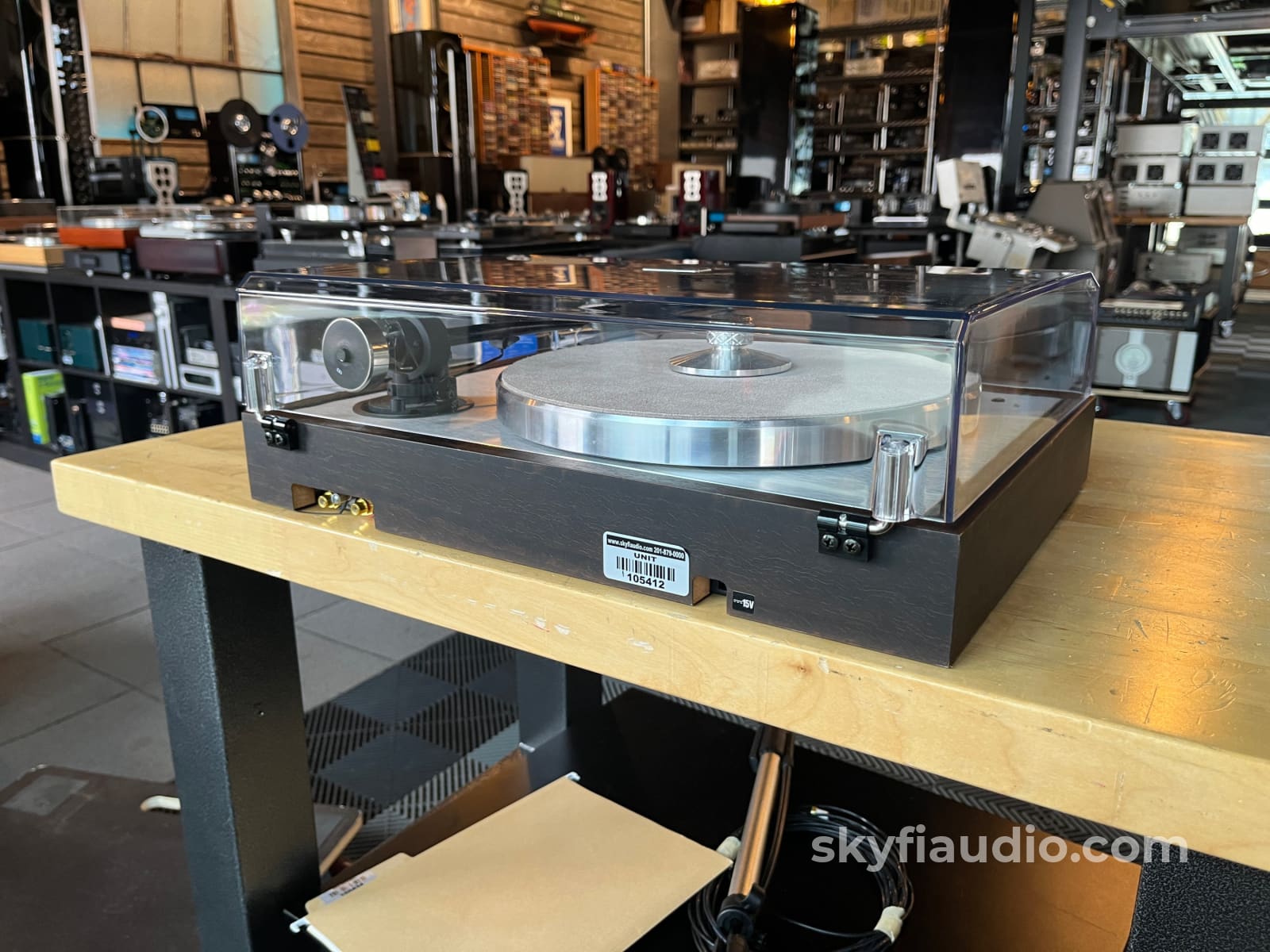 Pro-Ject The Classic Sb Dc Turntable With New Sumiko Bp No.3 Cartridge