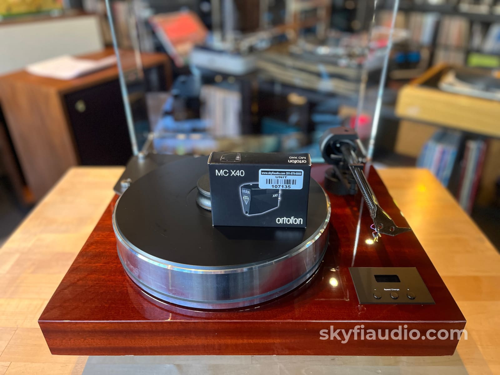 Pro-Ject Xtension 10 Evolution Turntable (Mahogany) - W/ New Ortofon X40 MC Cartridge Turntable