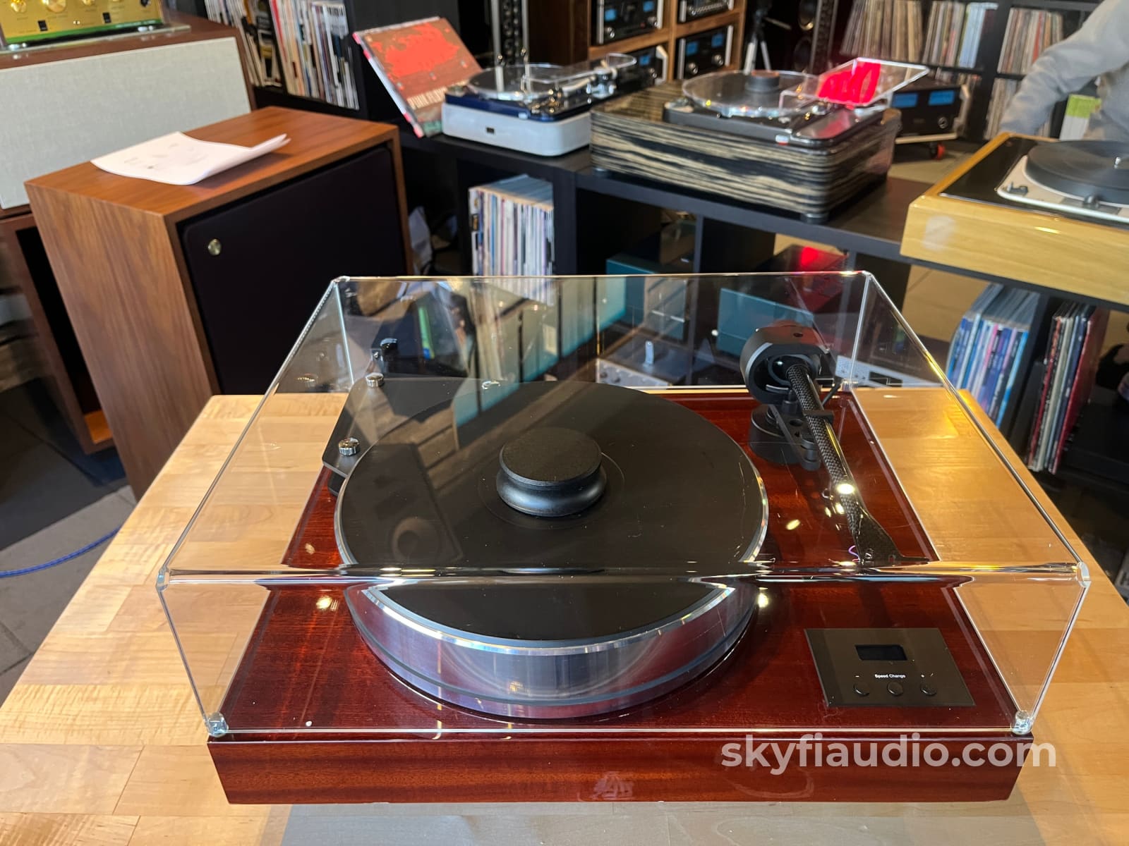 Pro-Ject Xtension 10 Evolution Turntable (Mahogany) - W/ New Ortofon X40 MC Cartridge Turntable