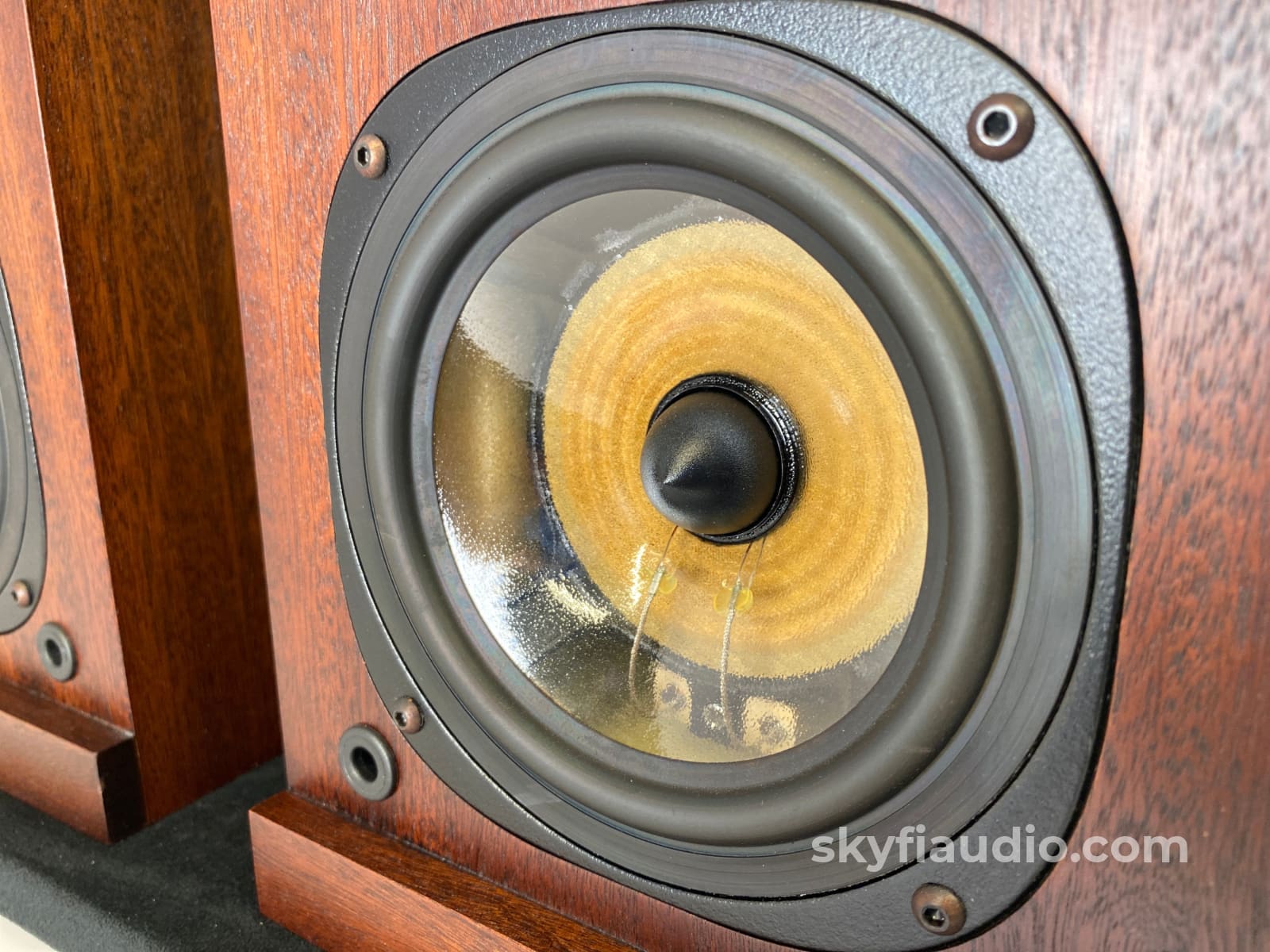 Proac Response 1S - Our Favorite Bookshelf Speakers
