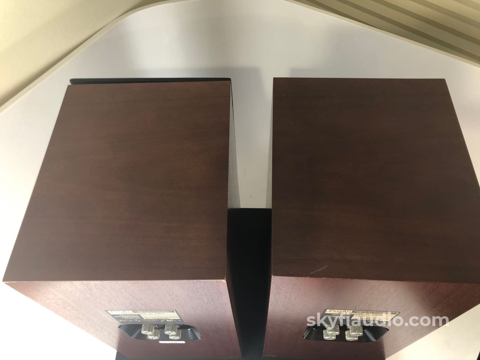 Proac Response D Two - Bookshelf Or Stand Mounted Speakers