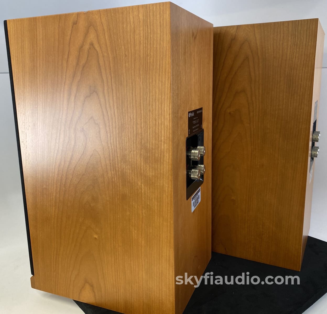 Proac Response D2R Speakers Featuring Ribbon Tweeters - Complete Set