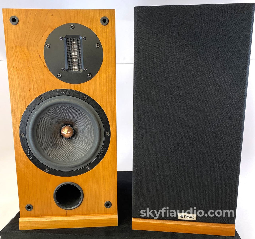 Pro R Speakers ProAc Response D2R Speakers Featuring Ribbon Tweeters - Complete Set