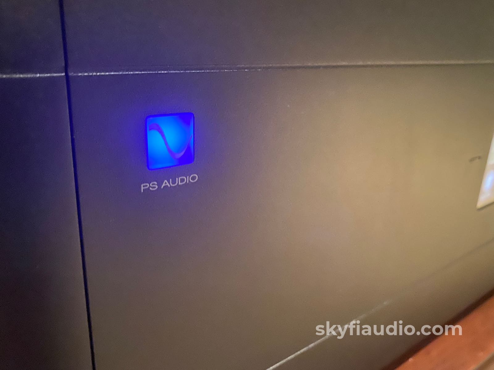 Ps Audio Perfectwave Power Plant 10 - Advanced Ac Regeneration Conditioner