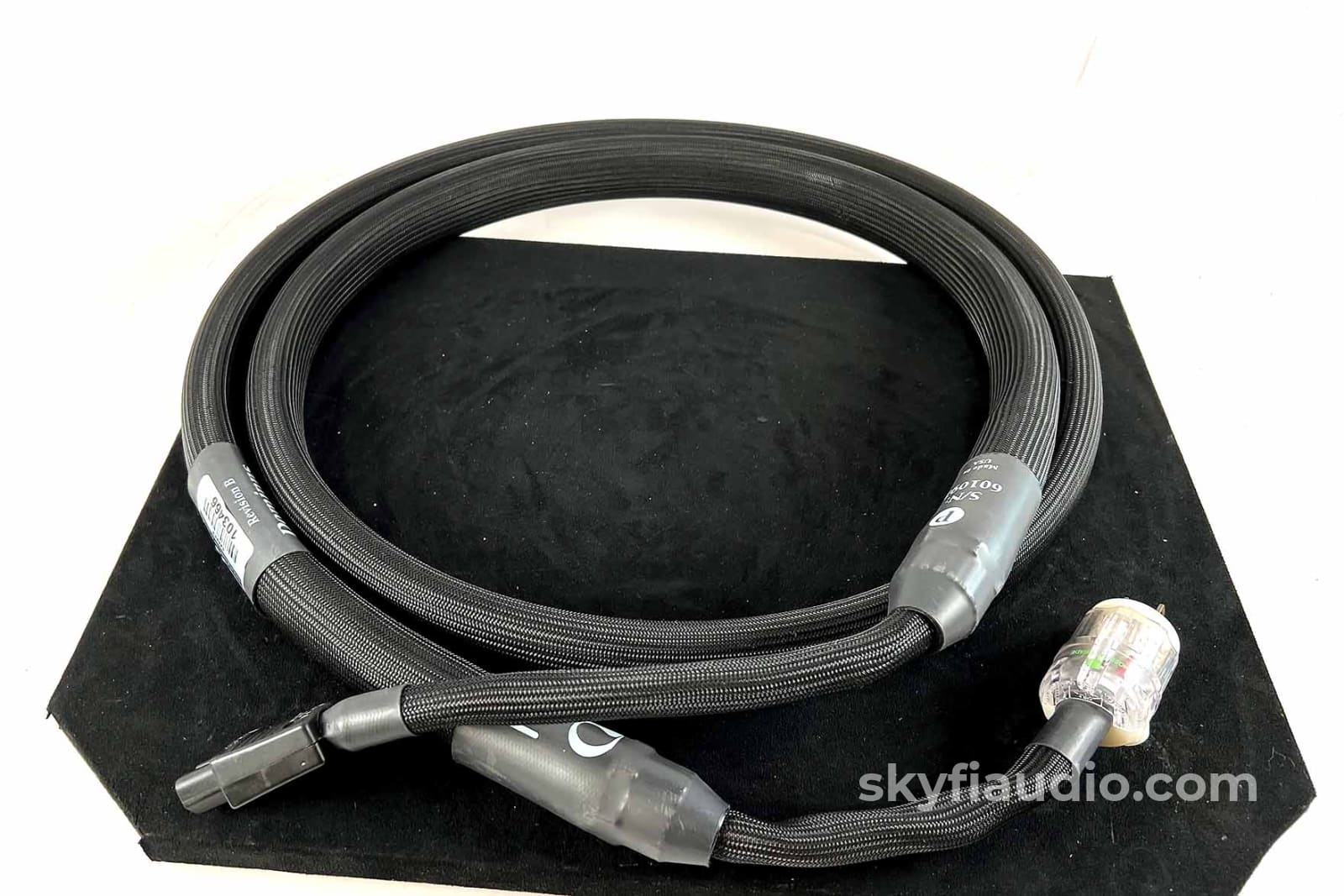 Purist Audio Design Dominus Revision B Power Cord - 3M Cables