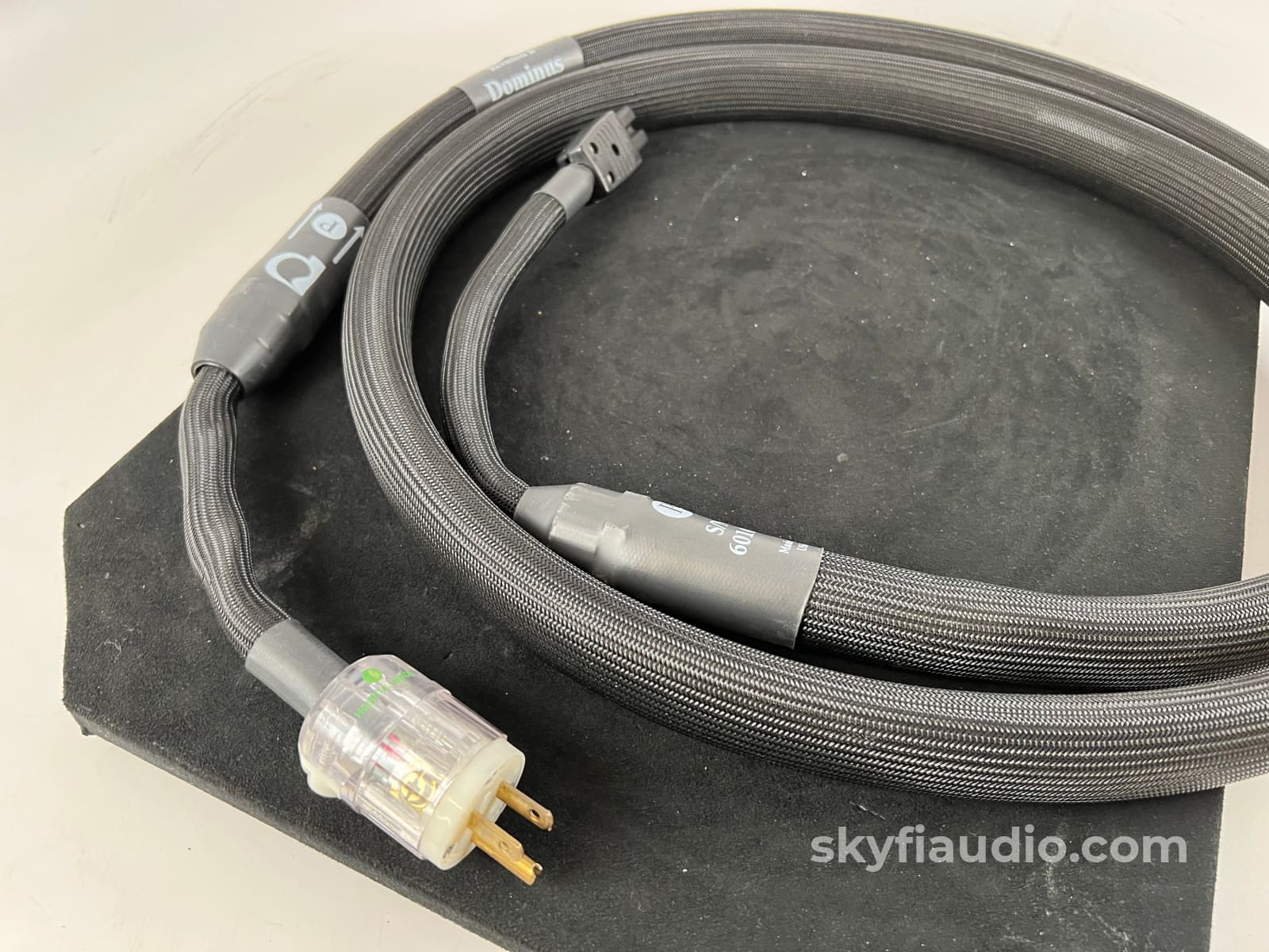 Purist Audio Design Dominus Revision B Power Cord - 3M Cables