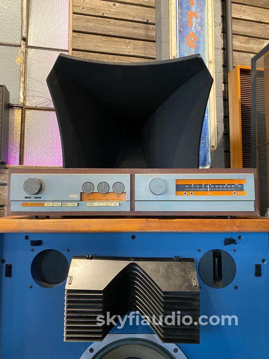 Quad Vintage And Complete Stereo System In Rare Wood Cabinets Preamplifier