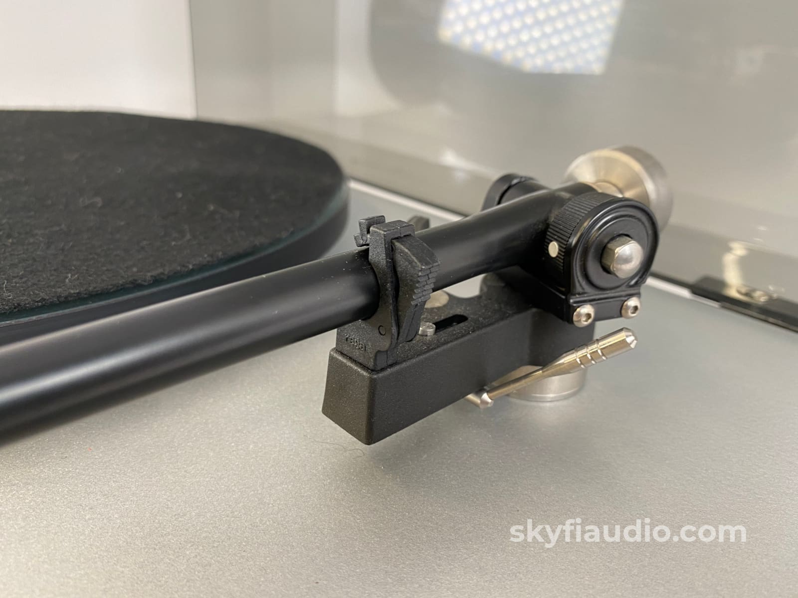 Rega Planar 3 (P3) Iconic Manual Turntable With Sumiko Cartridge
