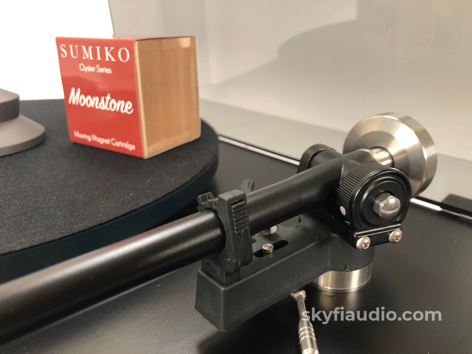 Rega Planar 3 (P3) Iconic Turntable With New Sumiko Cartridge