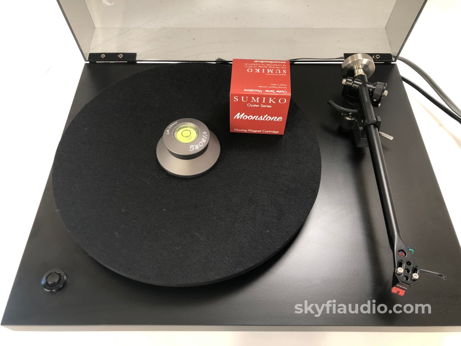 Rega Planar 3 (P3) Iconic Turntable With New Sumiko Cartridge
