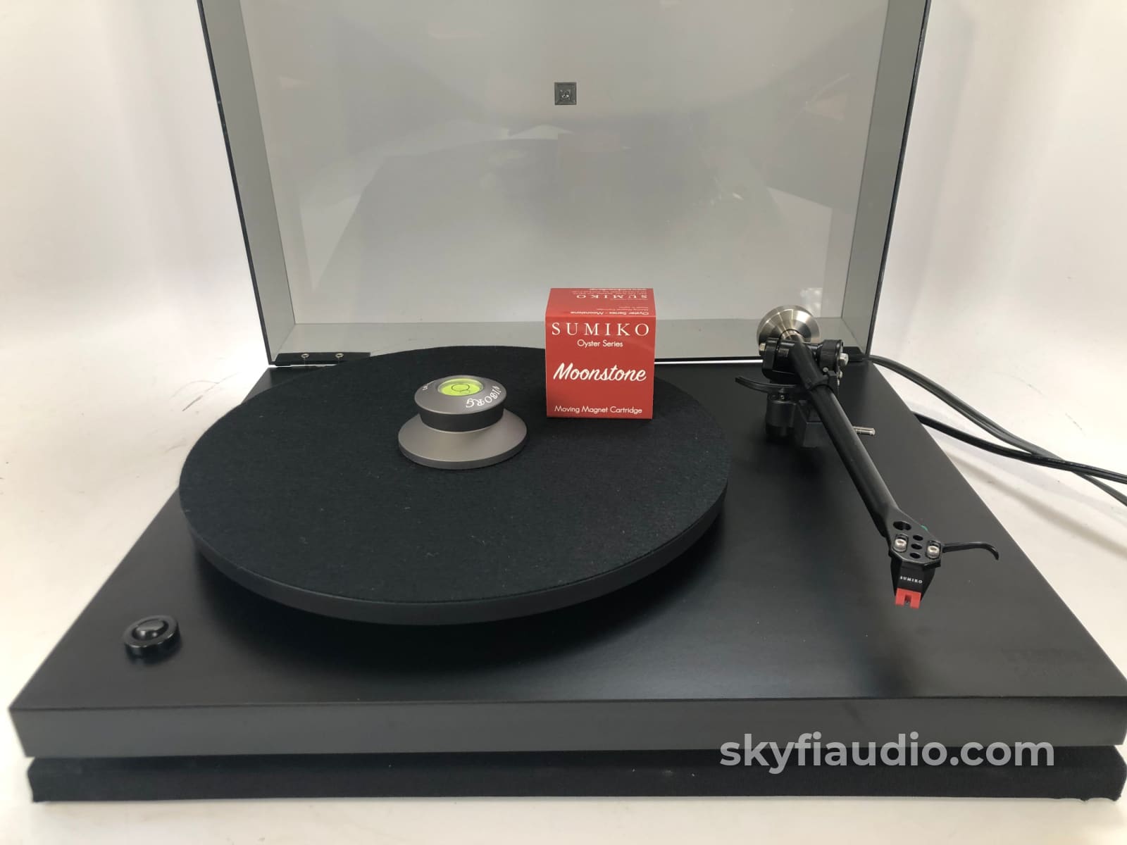 Rega Planar 3 (P3) Iconic Turntable With New Sumiko Cartridge