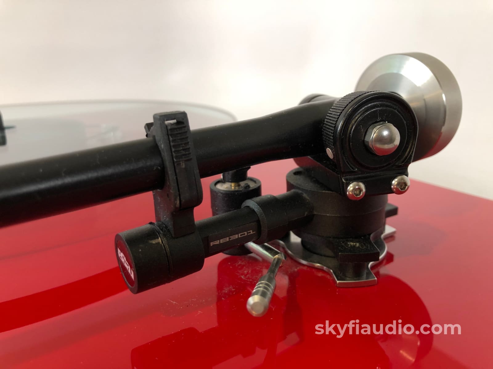 Rega Planar 3 (P3) Turntable With New Sumiko Amethyst Cartridge