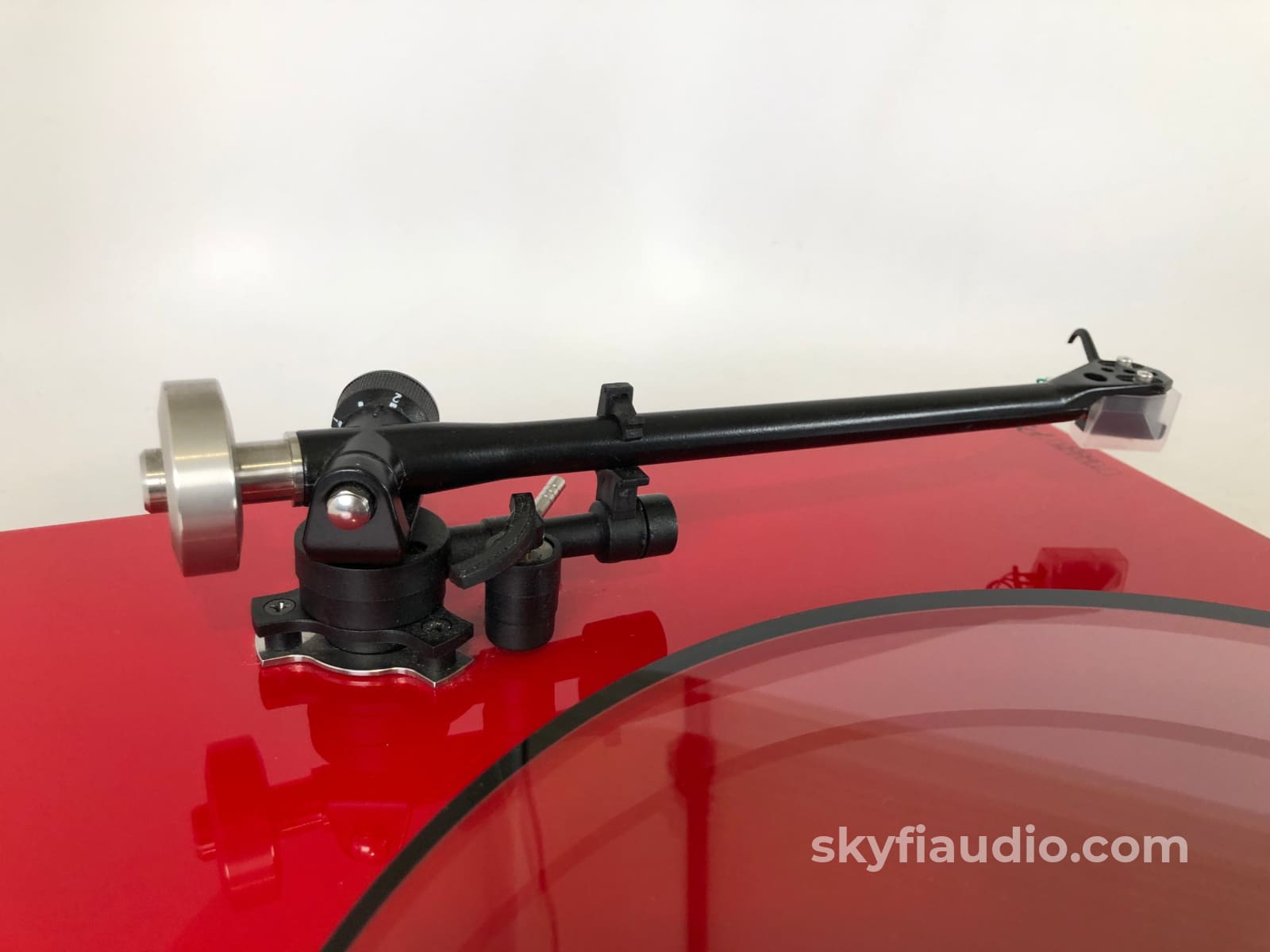 Rega Planar 3 (P3) Turntable With New Sumiko Amethyst Cartridge