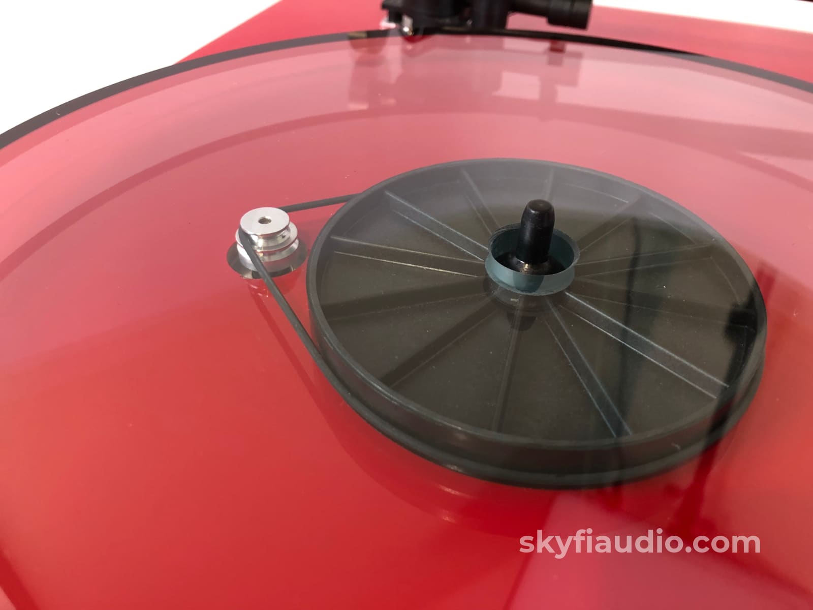 Rega Planar 3 (P3) Turntable With New Sumiko Amethyst Cartridge