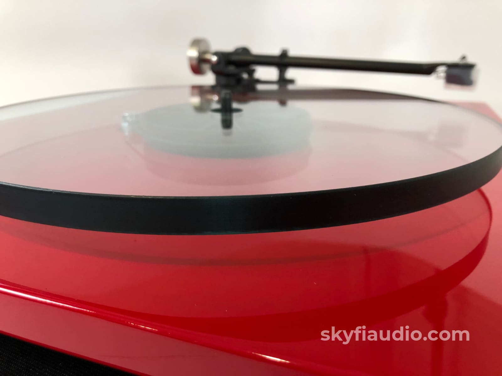Rega Planar 3 (P3) Turntable With New Sumiko Amethyst Cartridge