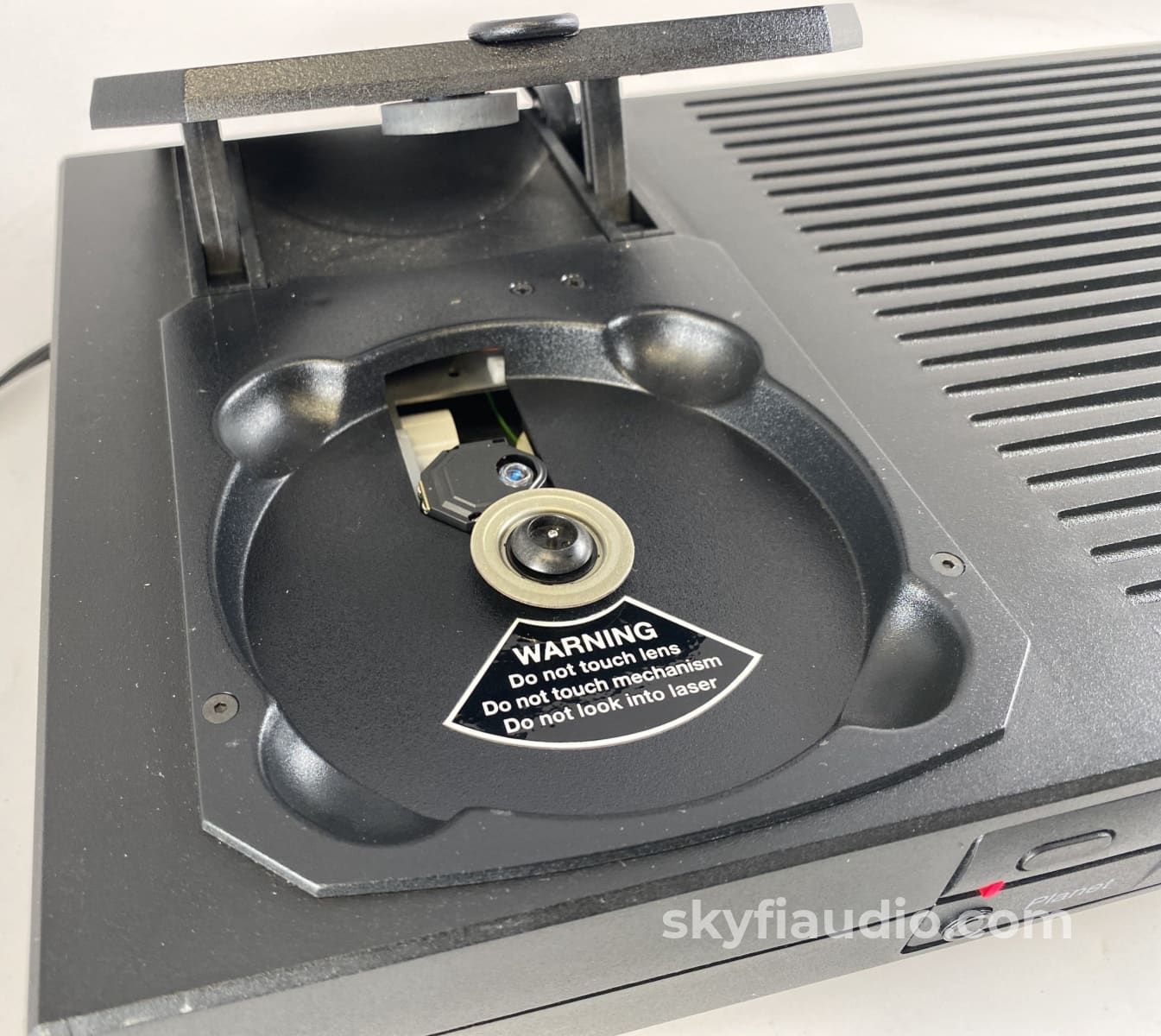Rega Planet - Top Loading Cd Player + Digital