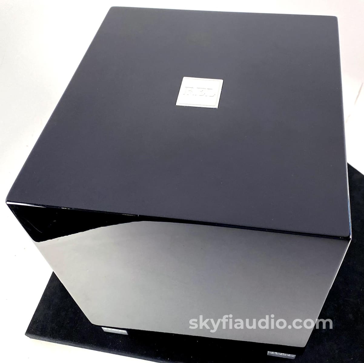 Rel Acoustics T/5I - Compact And Powered Down-Firing 8 Subwoofer Speakers