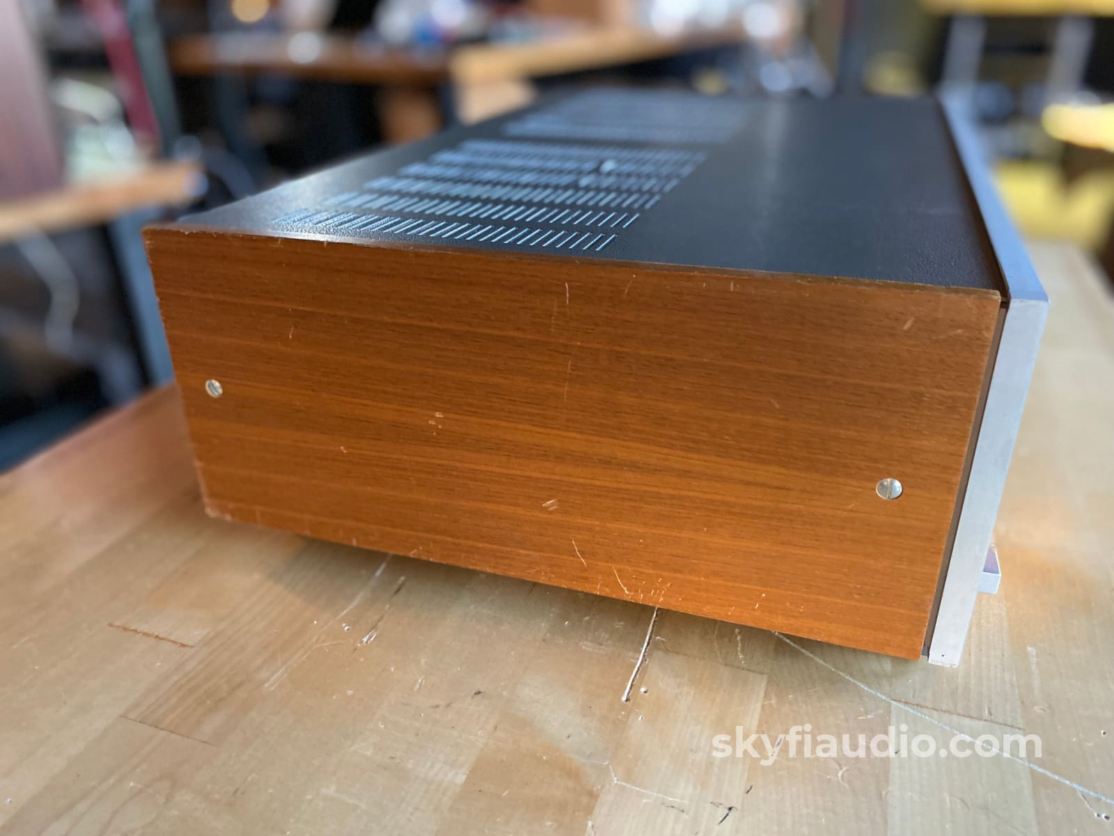 Revox A720 Preamplifier Tuner With Gorgeous Nixie Tube Display