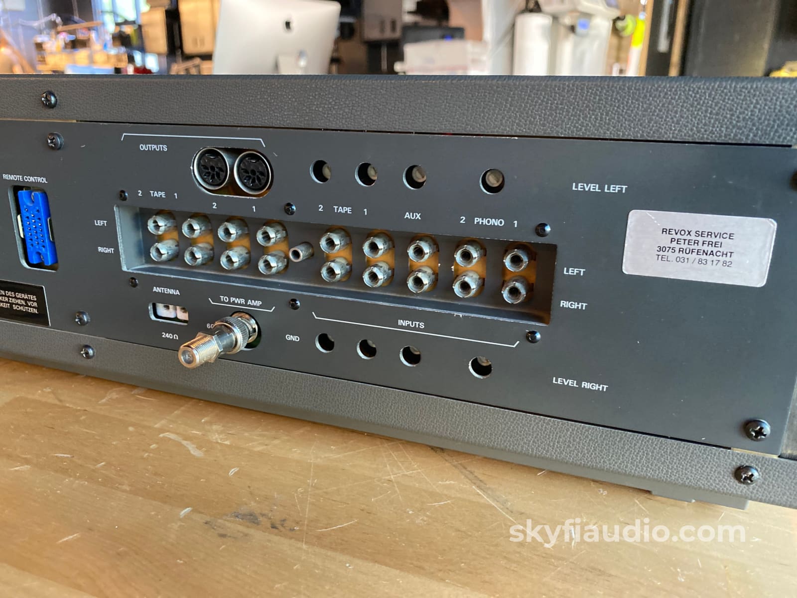 Revox A720 Preamplifier Tuner With Gorgeous Nixie Tube Display