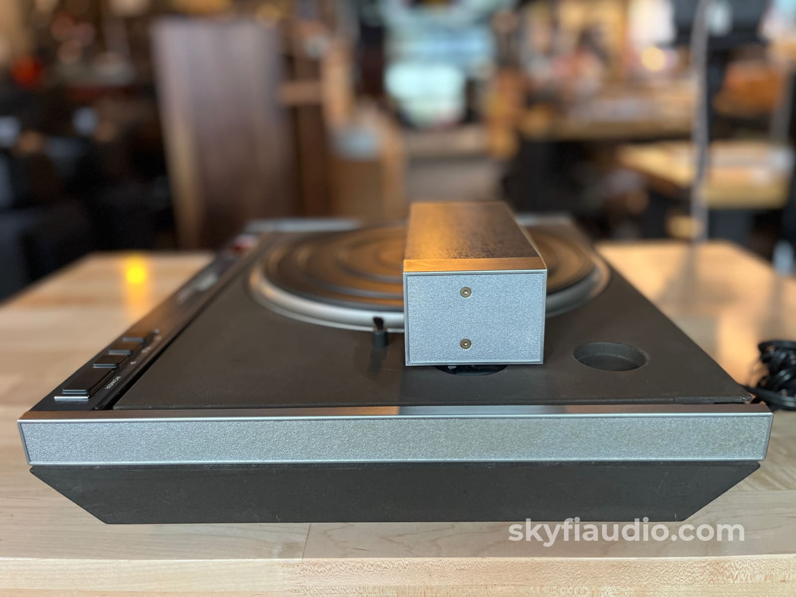 ReVox B-790 Vintage Linear Tracking Turntable - with New Grado Silver