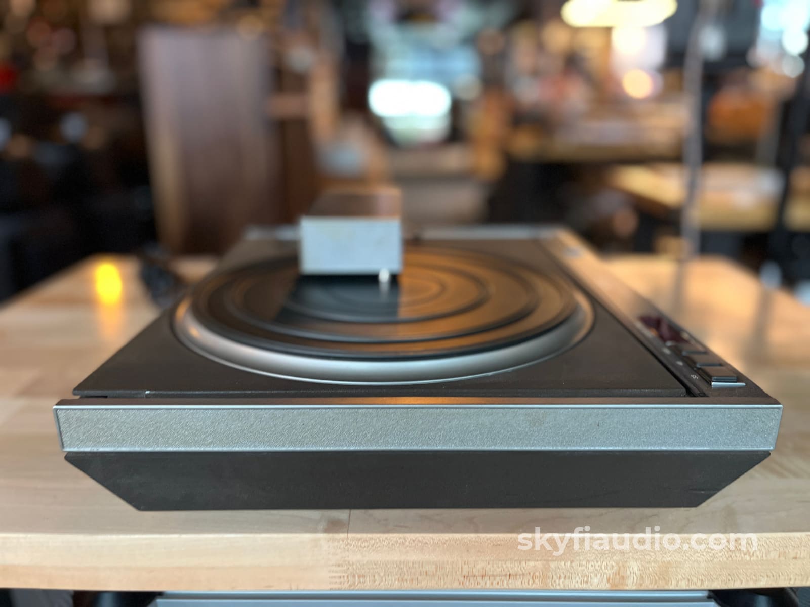 ReVox B-790 Vintage Linear Tracking Turntable - with New Grado Silver