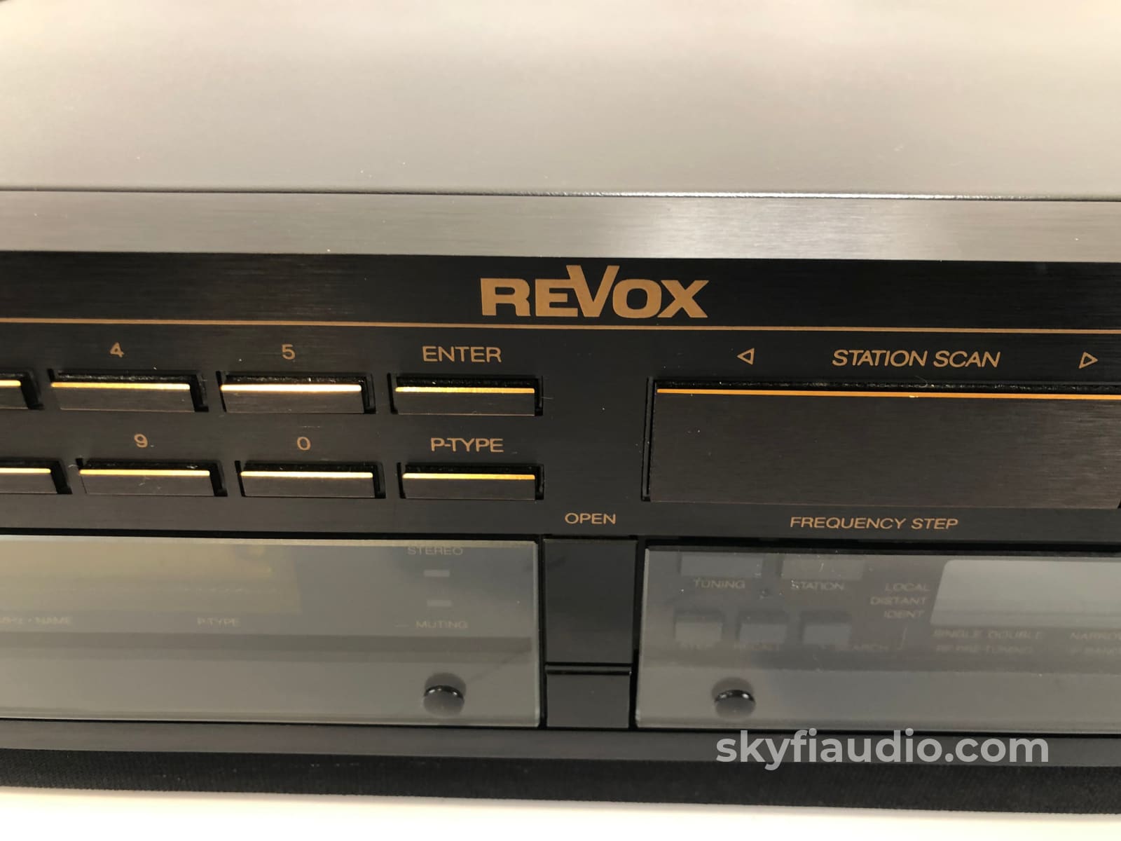 Revox B260-S Fm Stereo Tuner In The Original Box