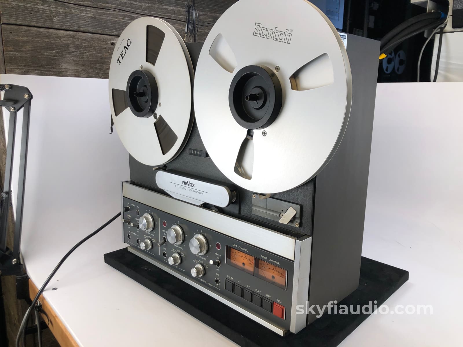 Revox B77 4 Track Reel To - 100V 240V Selectable Tape Deck